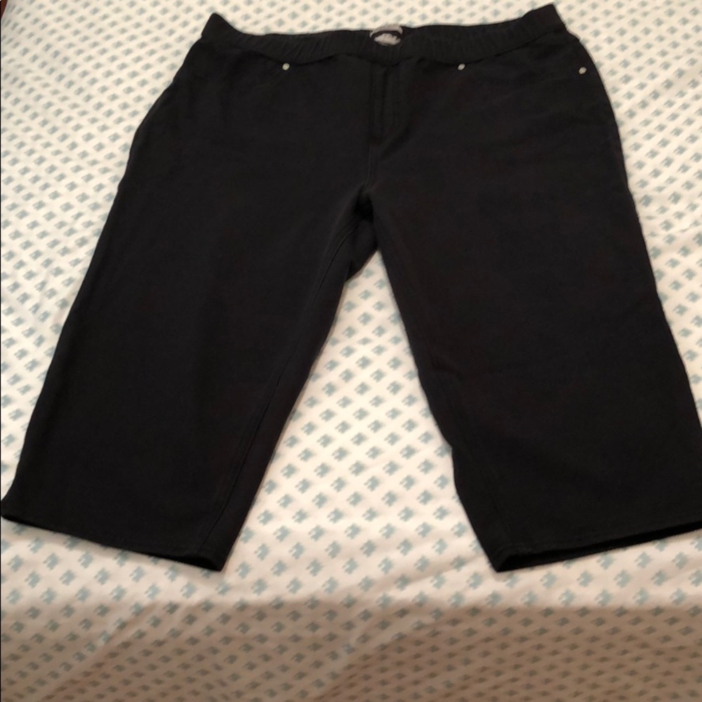 Catherines plus size knit jean pull on capris.